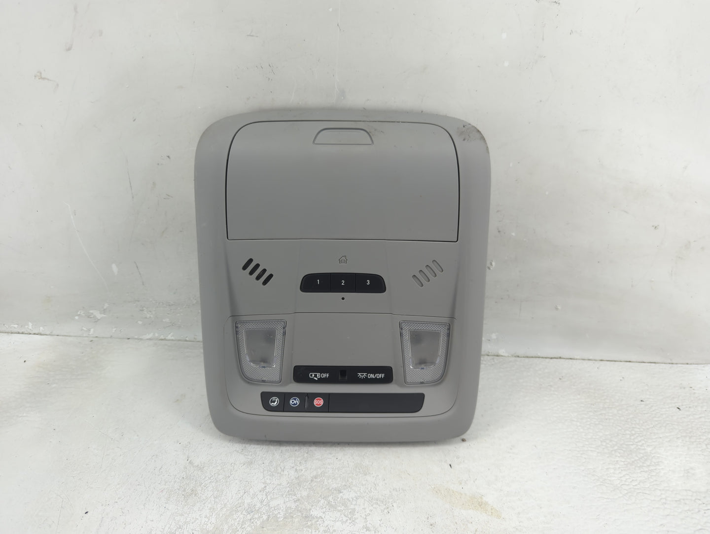 2018 Chevrolet Equinox Overhead Roof Console - Oemusedautoparts1.com