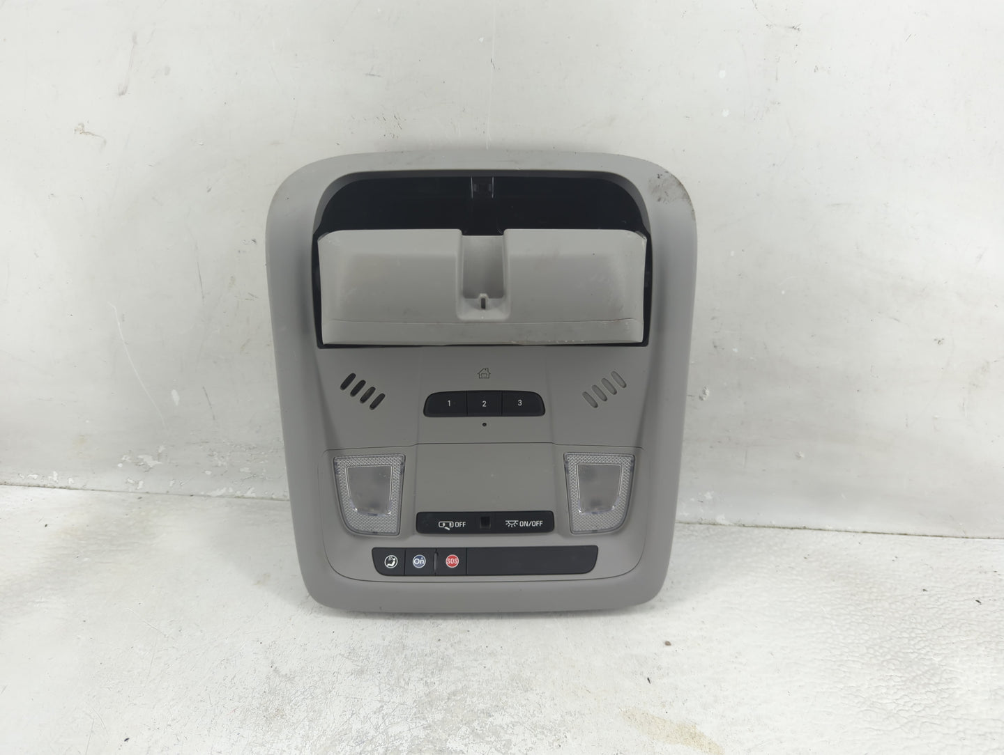 2018 Chevrolet Equinox Overhead Roof Console - Oemusedautoparts1.com