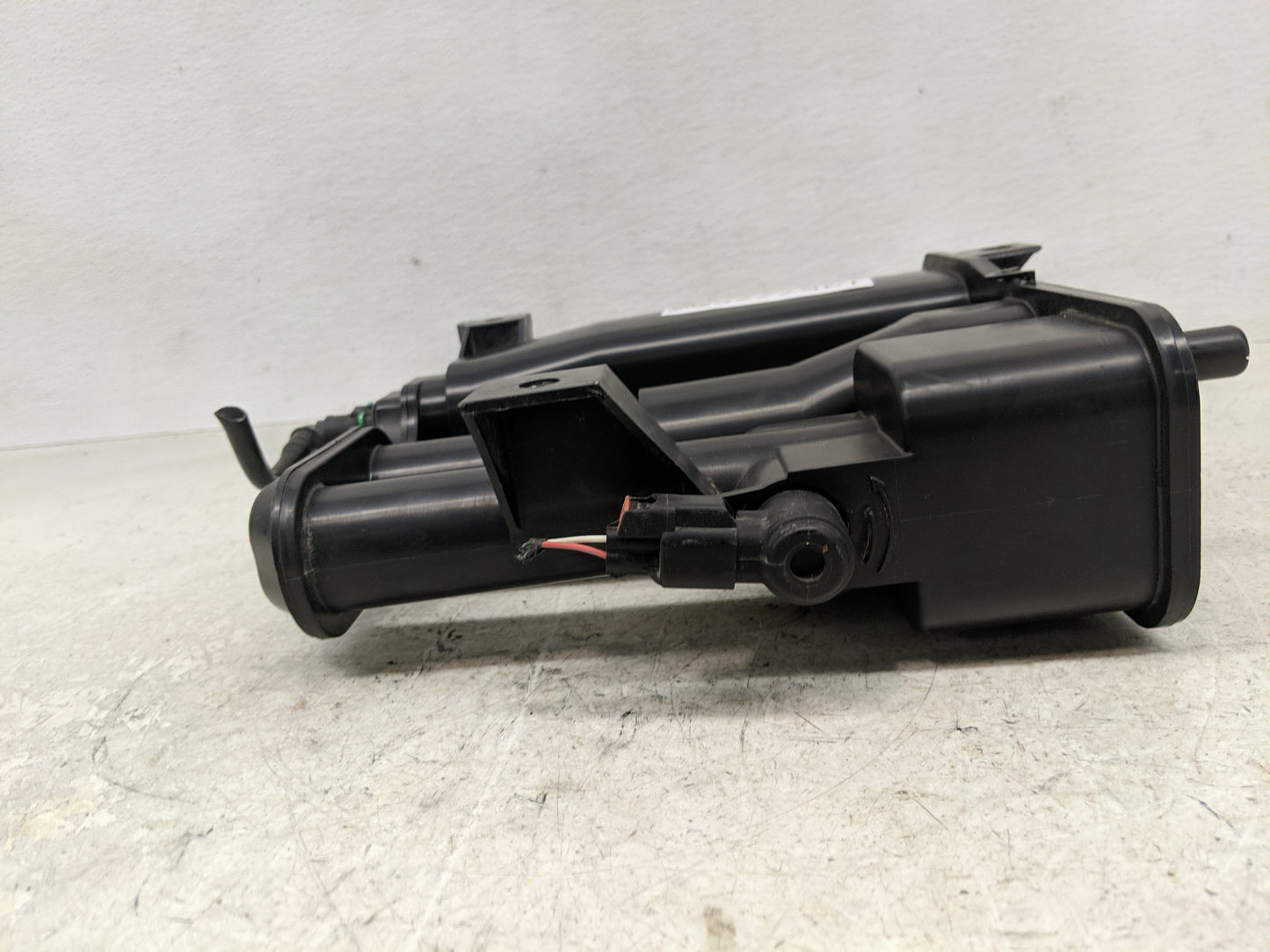 2018 Chevrolet Equinox Fuel Vapor Charcoal Canister 1357775 - Oemusedautoparts1.com