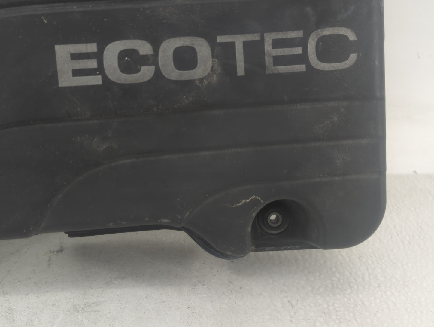 2018 Chevrolet Equinox Engine Cover - Oemusedautoparts1.com