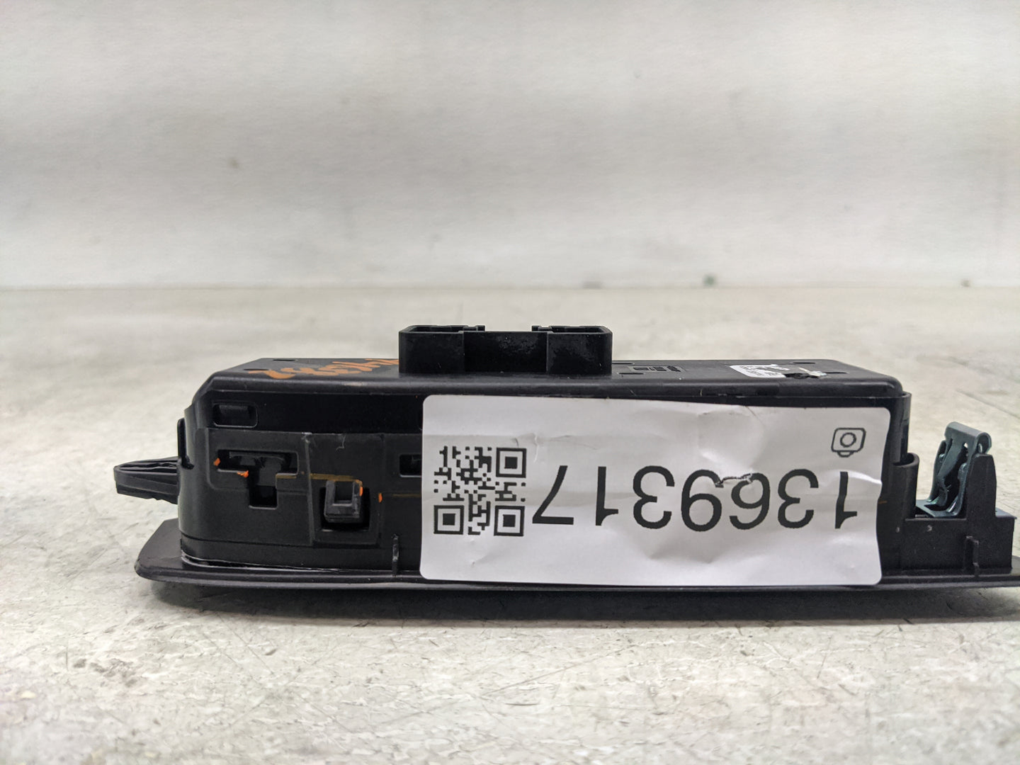 2018-2022 Chevrolet Equinox Master Power Window Switch Replacement Driver Side Left P/N:84139693 Fits OEM Used Auto Parts - 