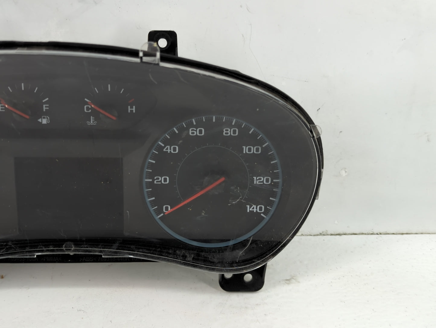 2018 Chevrolet Equinox Instrument Cluster Speedometer Gauges P/N:84240633 Fits OEM Used Auto Parts - Oemusedautoparts1.com