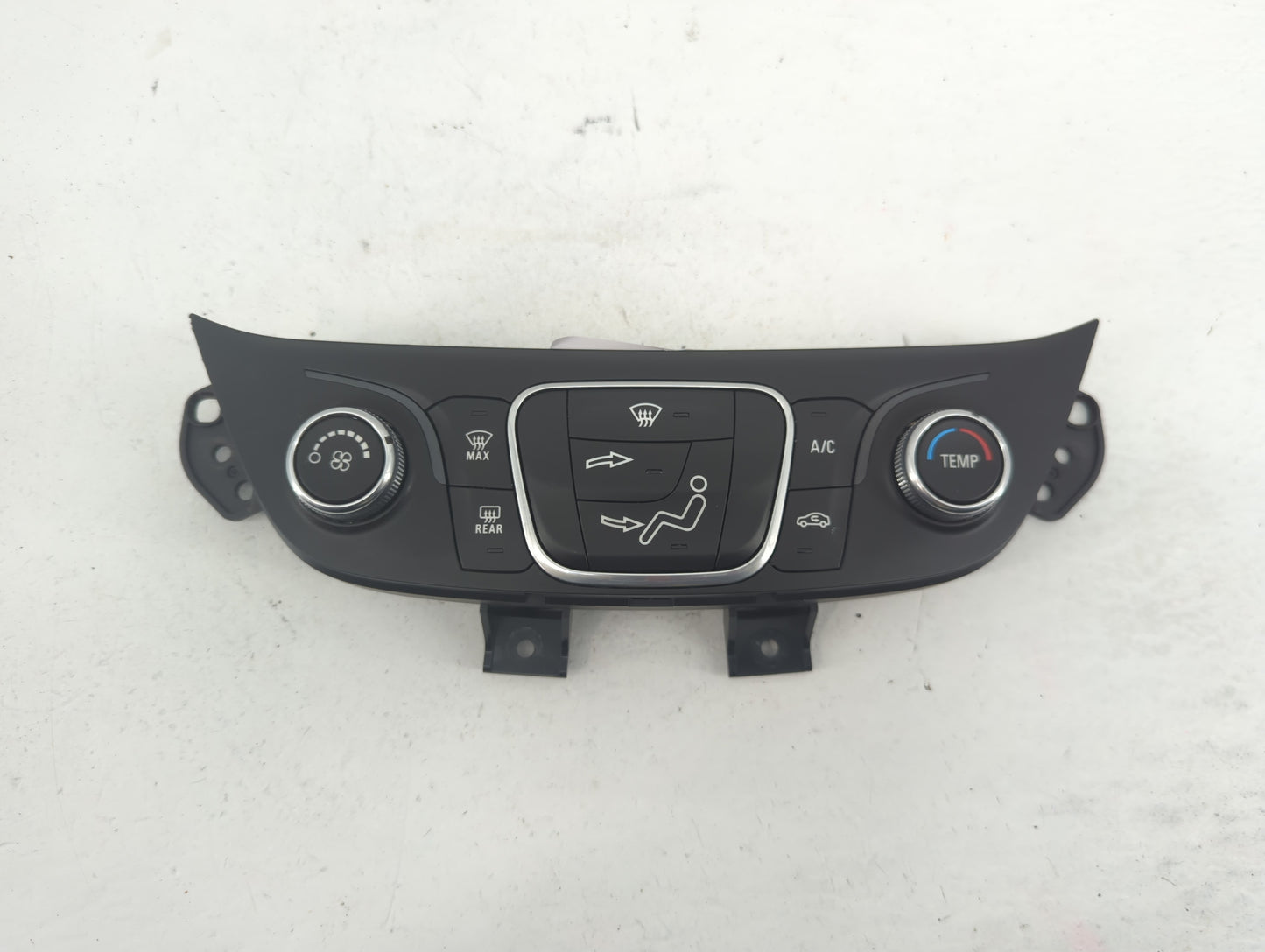 2018 Chevrolet Equinox Climate Control Module Temperature AC/Heater Replacement P/N:84175393 Fits OEM Used Auto Parts - Oemu