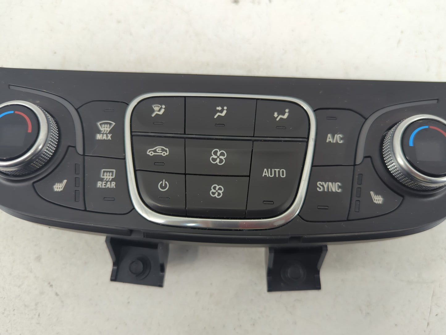 2018 Chevrolet Equinox Climate Control Module Temperature AC/Heater Replacement P/N:000235226 84422506 Fits OEM Used Auto Pa