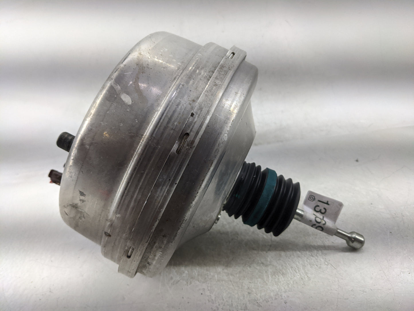 2018-2022 Chevrolet Equinox Power Brake Booster Oem 1376926 - Oemusedautoparts1.com