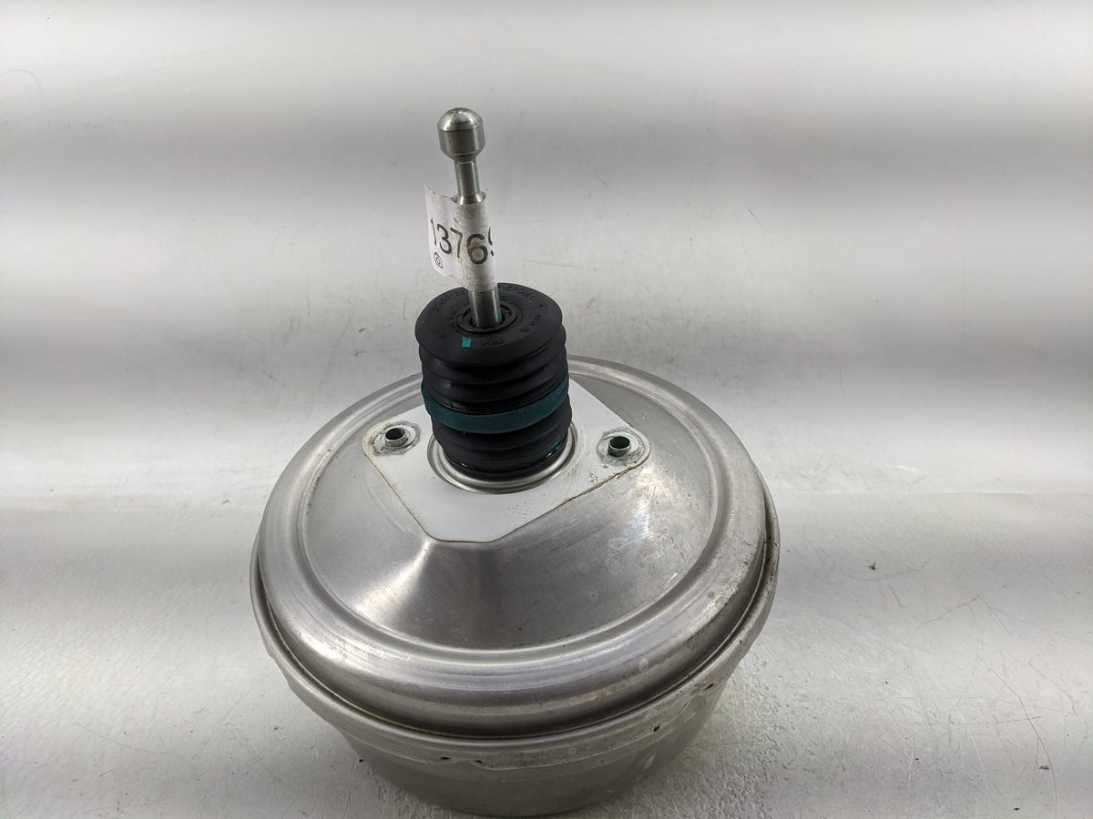 2018-2022 Chevrolet Equinox Power Brake Booster Oem 1376926 - Oemusedautoparts1.com