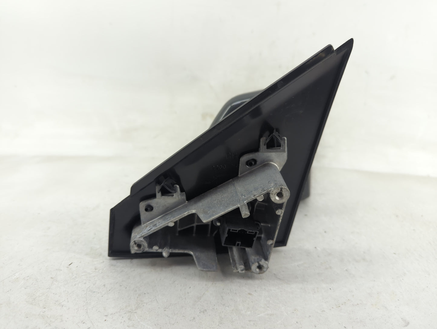 2018-2022 Chevrolet Equinox Passenger Side View Mirror - Right Door Mirror OEM Used - Oemusedautoparts1.com