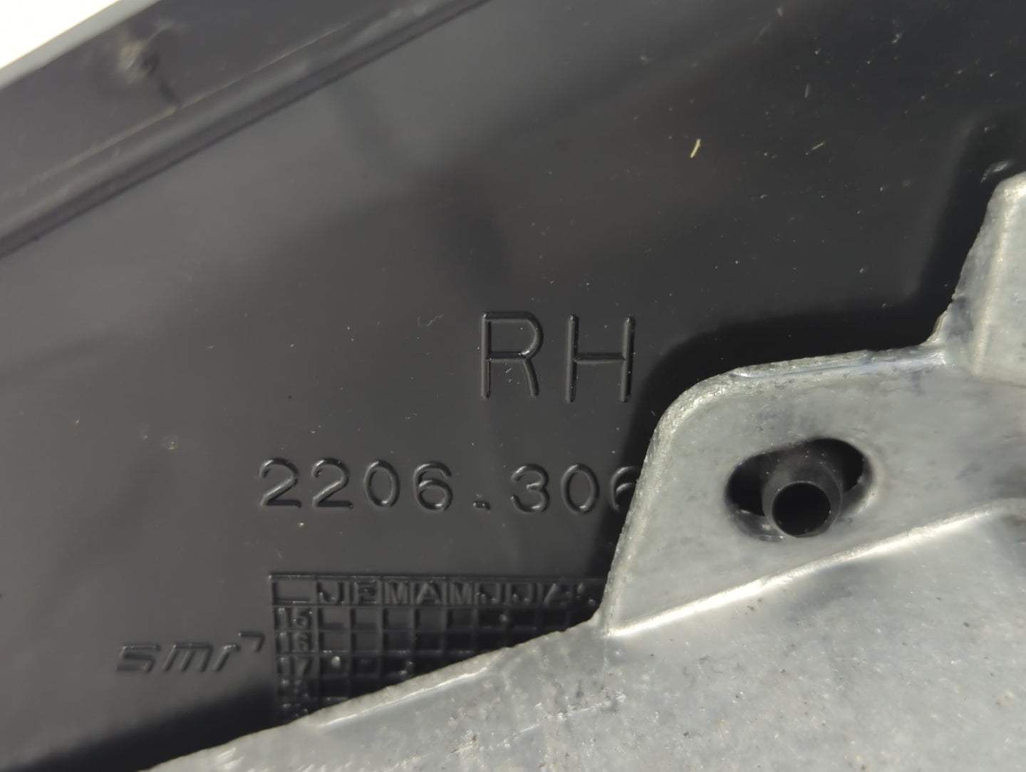 2018-2022 Chevrolet Equinox Passenger Side View Mirror - Right Door Mirror OEM Used - Oemusedautoparts1.com