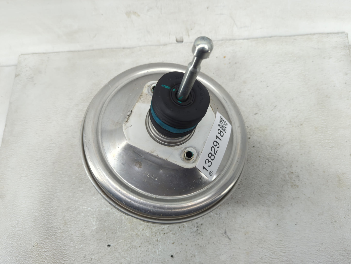 2018-2022 Chevrolet Equinox Power Brake Booster Oem 1382918 - Oemusedautoparts1.com