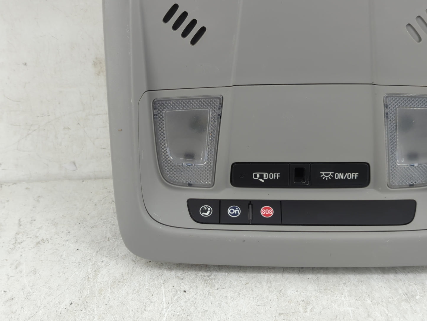 2018 Chevrolet Equinox Overhead Roof Console - Oemusedautoparts1.com