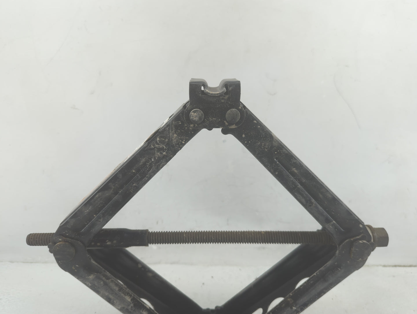 2018 Chevrolet Equinox Spare Scissor Car Jack - Oemusedautoparts1.com