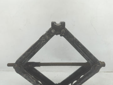 2018 Chevrolet Equinox Spare Scissor Car Jack
