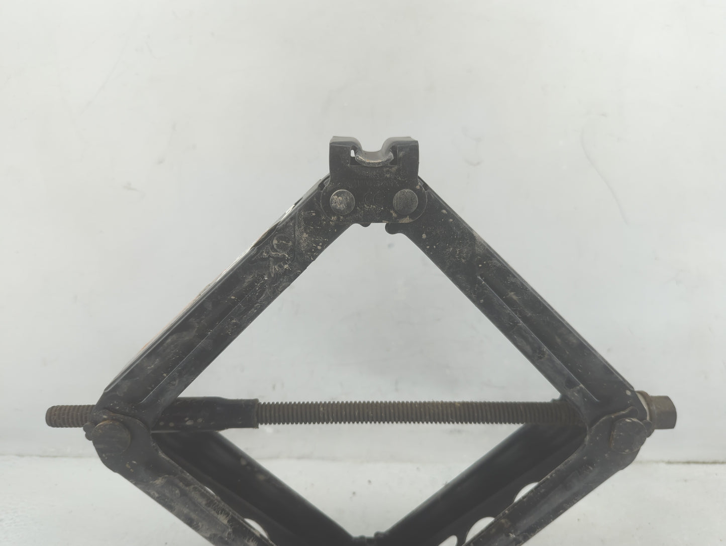 2018 Chevrolet Equinox Spare Scissor Car Jack 1390186 - Oemusedautoparts1.com
