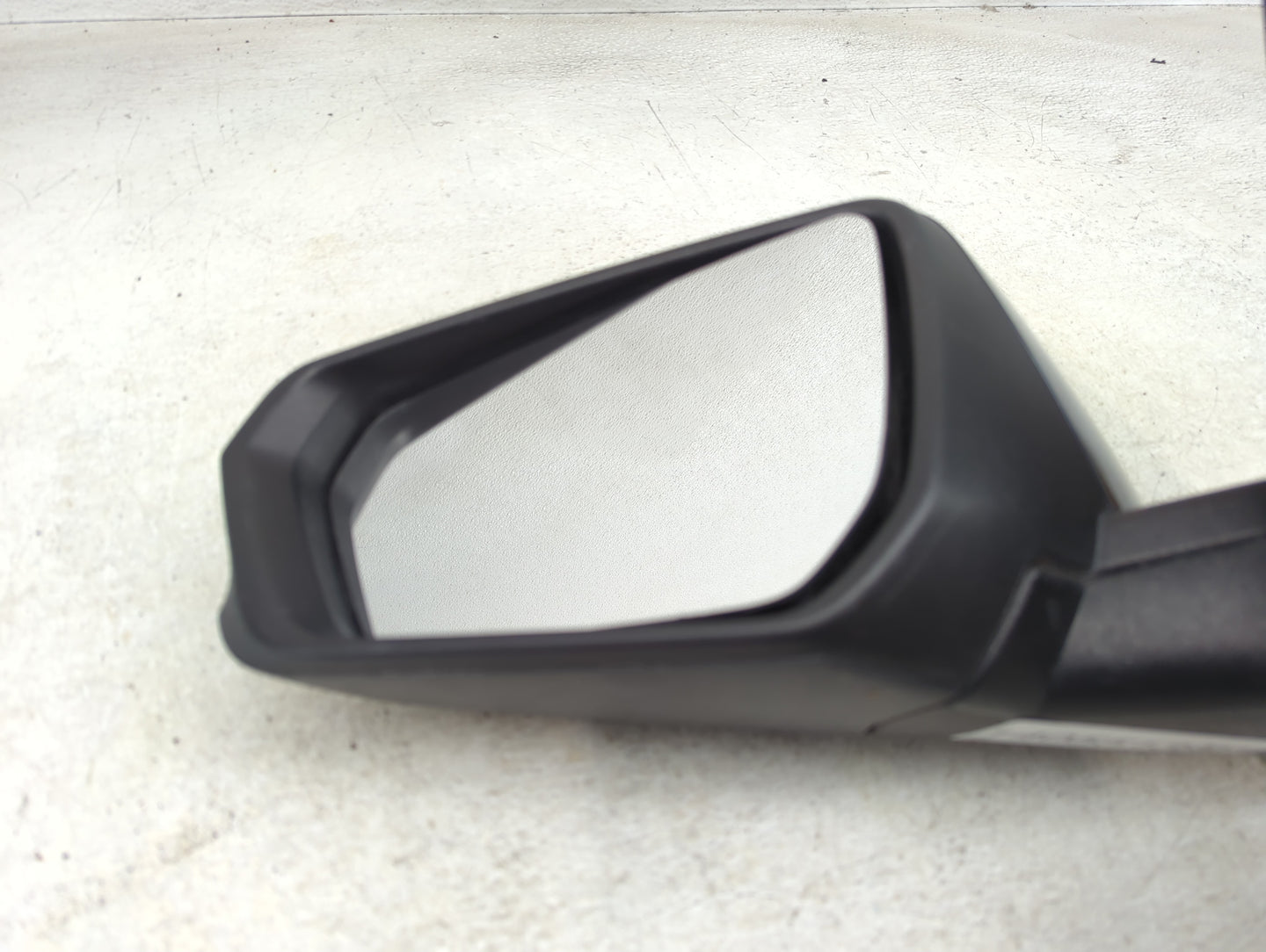 2018-2022 Chevrolet Equinox Driver Side View Mirror - Left Door Mirror OEM Used - Oemusedautoparts1.com