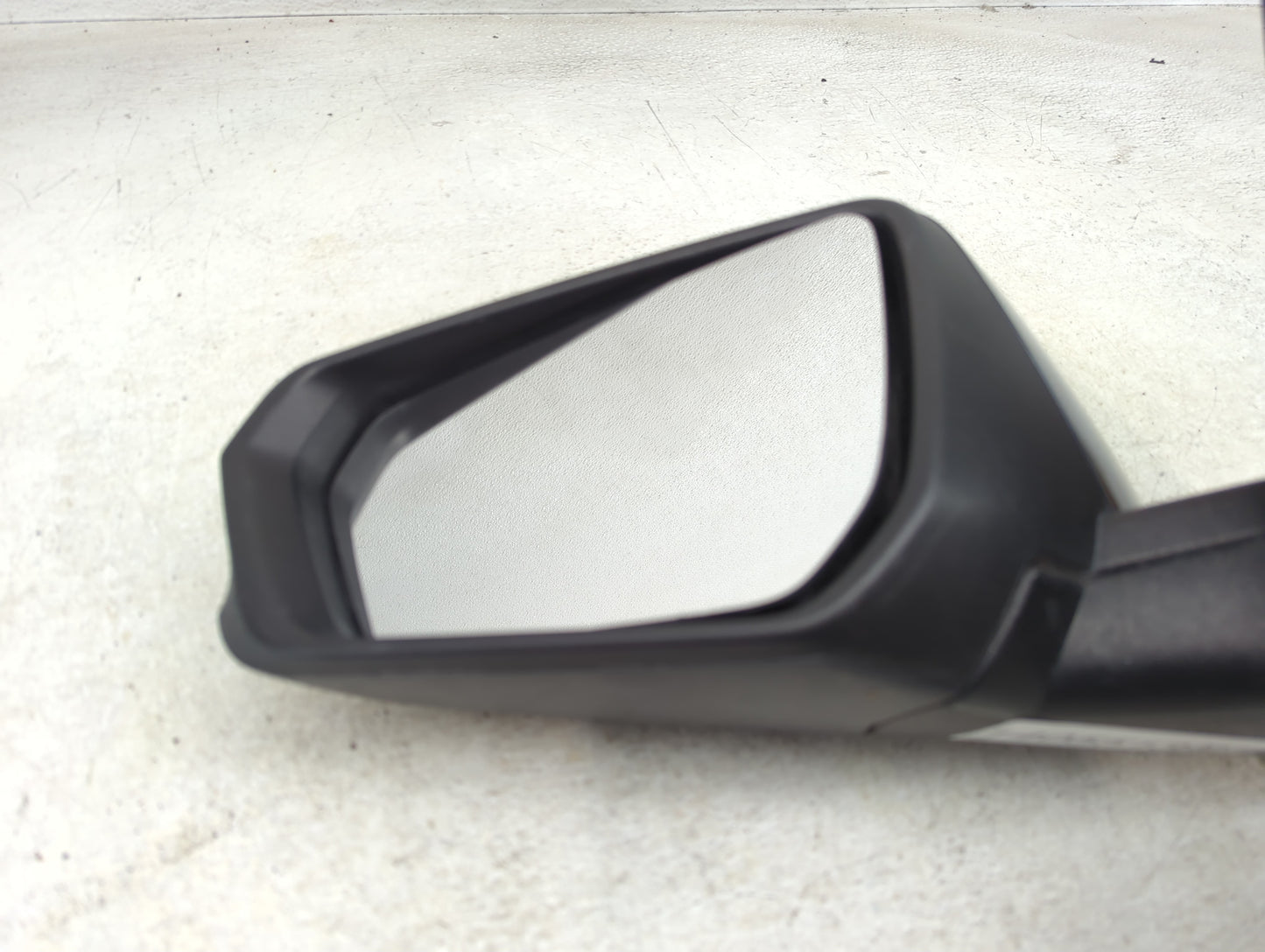 2018-2022 Chevrolet Equinox Driver Side View Mirror - Left Door Mirror OEM Used - Oemusedautoparts1.com