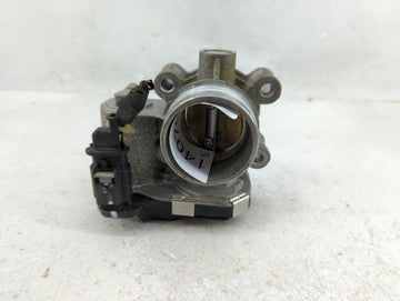 2018-2022 Chevrolet Equinox Throttle Body P/N:12671379AA Fits Fits 2016 2017 2018 2019 2020 2021 2022 OEM Used Auto Parts - 