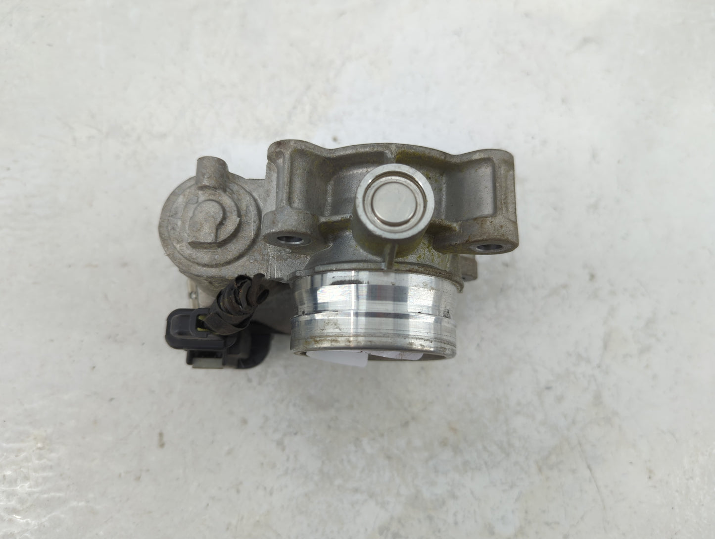 2018-2022 Chevrolet Equinox Throttle Body P/N:12671379AA Fits Fits 2016 2017 2018 2019 2020 2021 2022 OEM Used Auto Parts - 