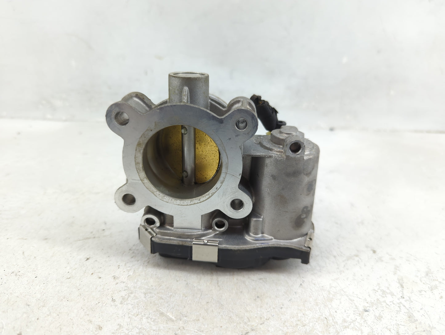 2018-2022 Chevrolet Equinox Throttle Body P/N:12671379AA Fits Fits 2016 2017 2018 2019 2020 2021 2022 OEM Used Auto Parts - 