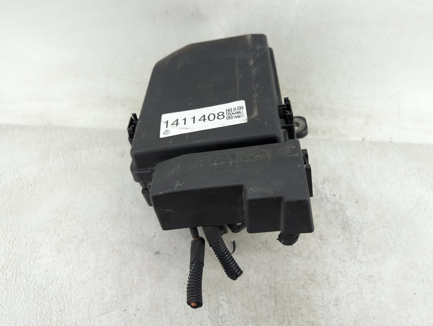 2018-2022 Chevrolet Equinox Fusebox Fuse Box Panel Relay Module Fits Fits 2018 2019 2020 2021 2022 OEM Used Auto Parts - Oem