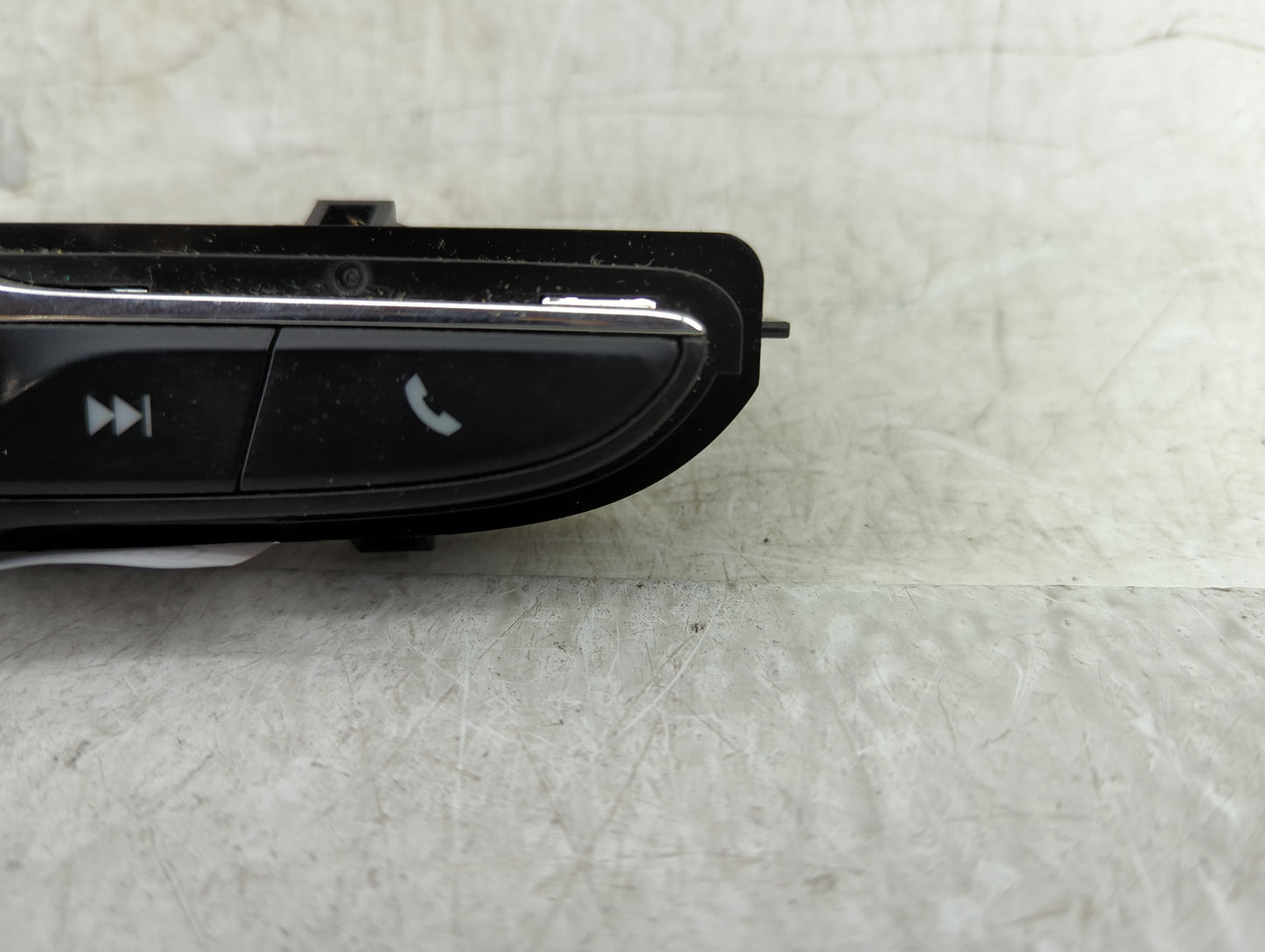 2018-2018 Chevrolet Equinox Radio Control Panel - Oemusedautoparts1.com