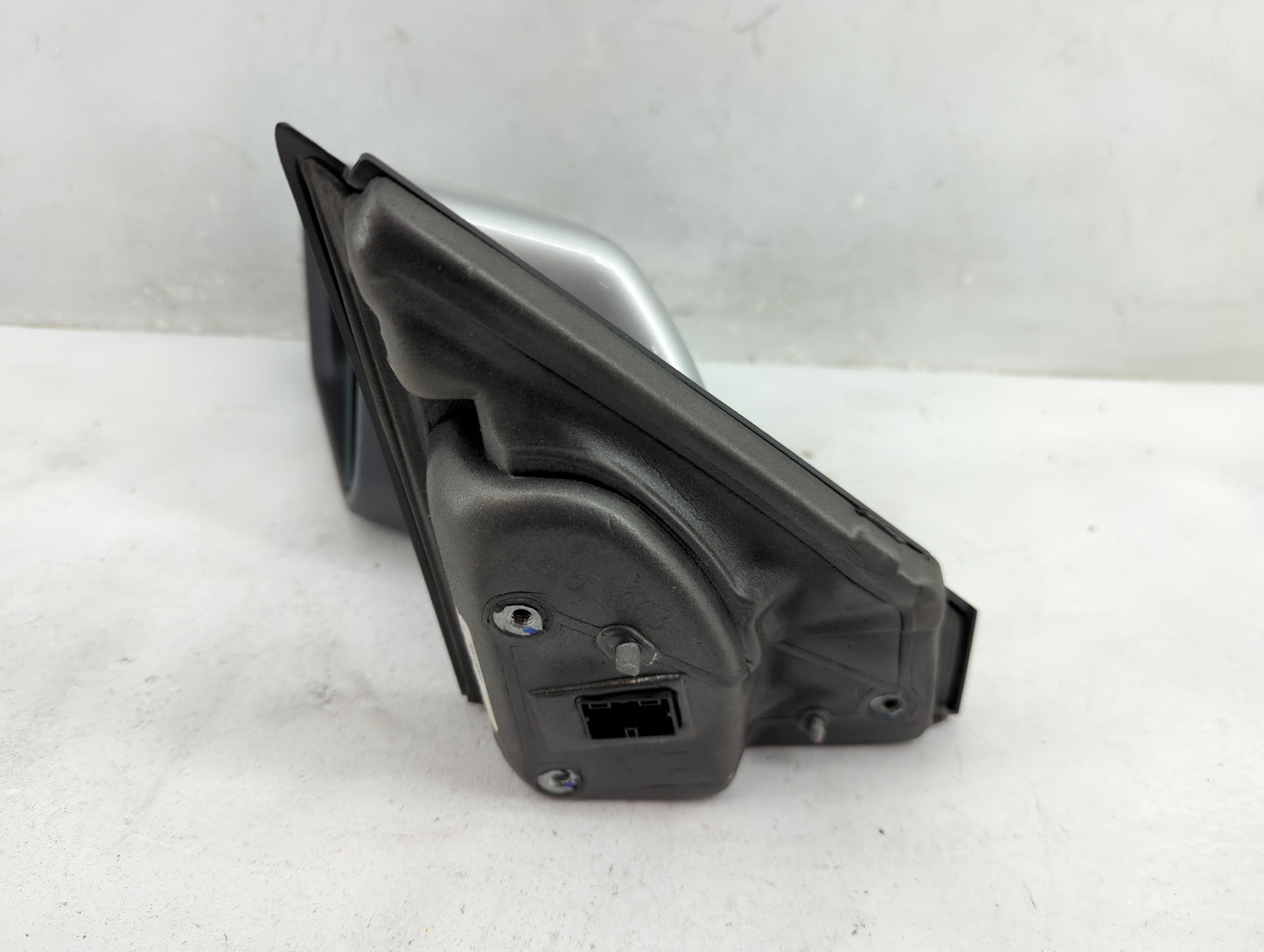 2018-2020 Chevrolet Equinox Driver Side View Mirror - Left Door Mirror OEM Used - Oemusedautoparts1.com