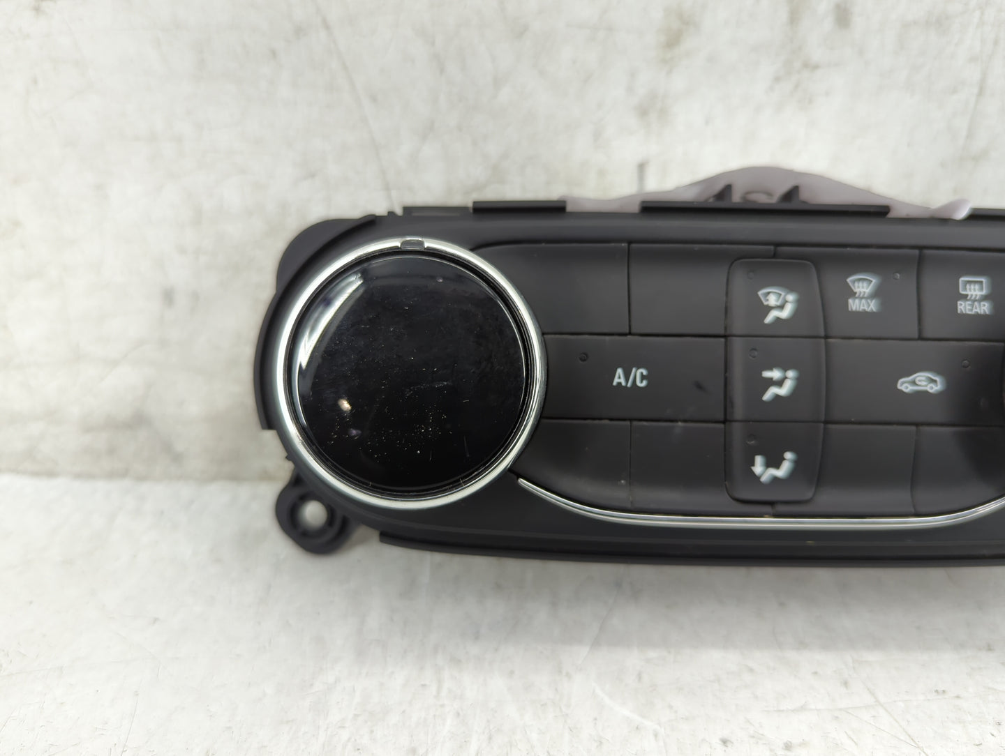 2018 Chevrolet Equinox Climate Control Module Temperature AC/Heater Replacement P/N:42810983 7370200000000X Fits OEM Used Au