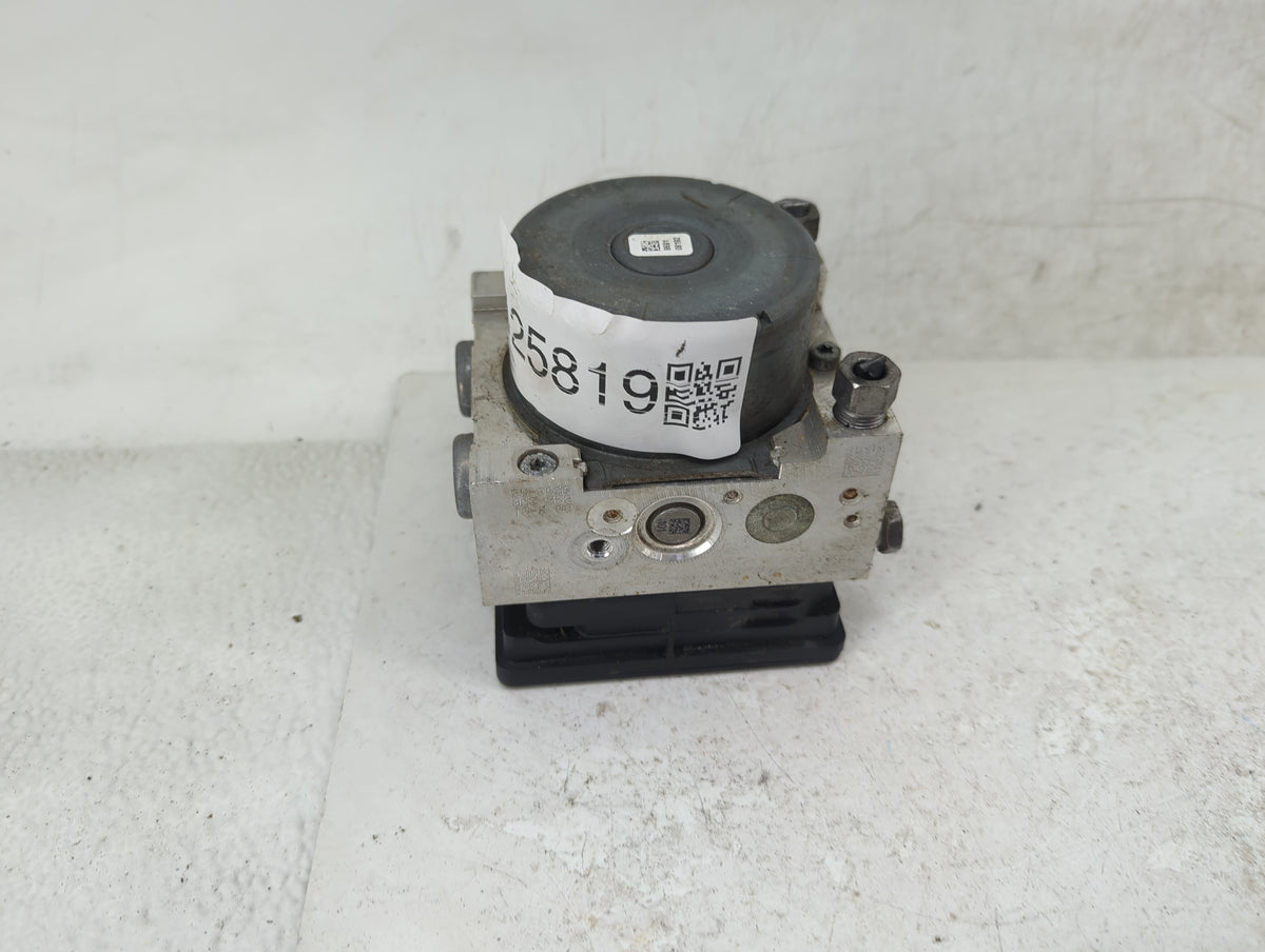 2018-2019 Chevrolet Equinox Anti-Lock Brake ABS Pump Module Actuator OEM P/N:84342055 Fits Fits 2018 2019 2020 2021 OEM Used