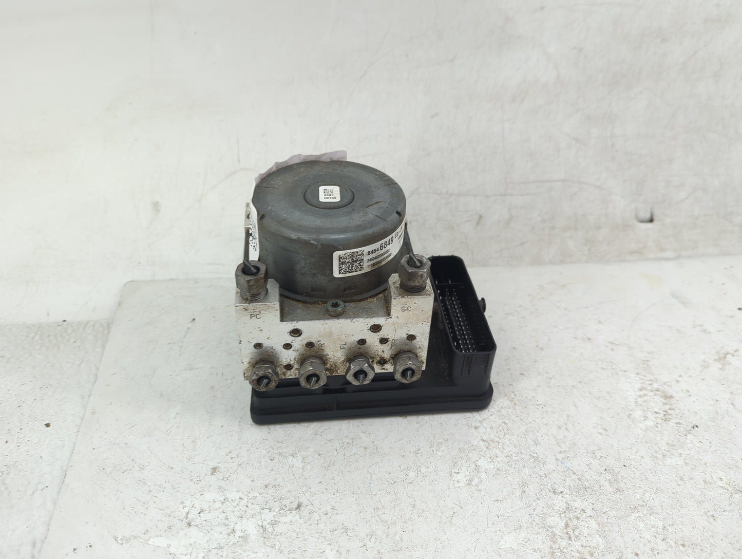 2018-2019 Chevrolet Equinox ABS Pump Control Module Replacement P/N:84342055 Fits Fits 2018 2019 2020 2021 OEM Used Auto Par