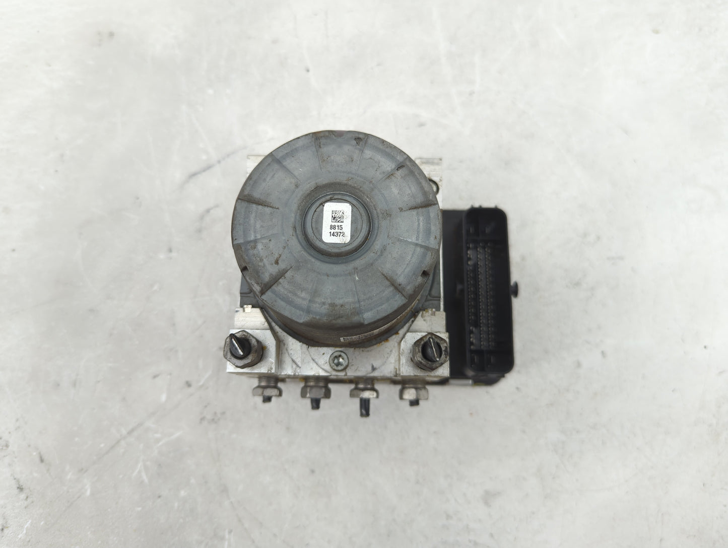 2018-2019 Chevrolet Equinox ABS Pump Control Module Replacement P/N:84254908 Fits Fits 2018 2019 2020 2021 OEM Used Auto Par
