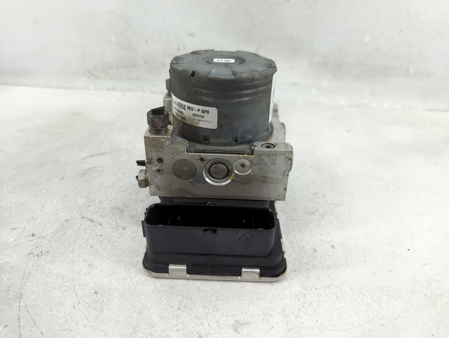 2018-2019 Chevrolet Equinox ABS Pump Control Module Replacement P/N:84254908 Fits Fits 2018 2019 2020 2021 OEM Used Auto Par