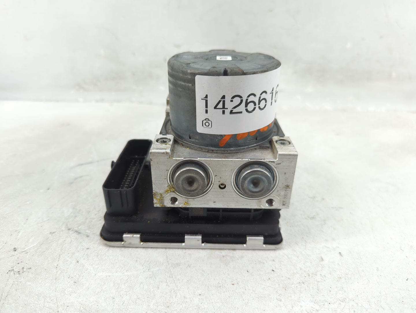 2018-2019 Chevrolet Equinox ABS Pump Control Module Replacement P/N:84254908 Fits Fits 2018 2019 2020 2021 OEM Used Auto Par