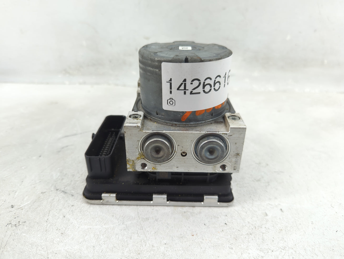 2018-2019 Chevrolet Equinox ABS Pump Control Module Replacement P/N:84254908 Fits Fits 2018 2019 2020 2021 OEM Used Auto Par