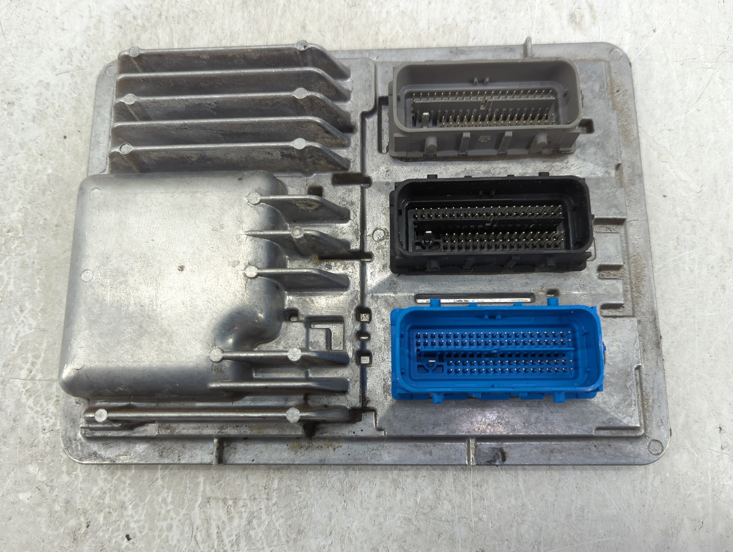 2018-2020 Chevrolet Equinox PCM Engine Control Computer ECU ECM PCU OEM P/N:12688128 12669908 Fits OEM Used Auto Parts - Oem
