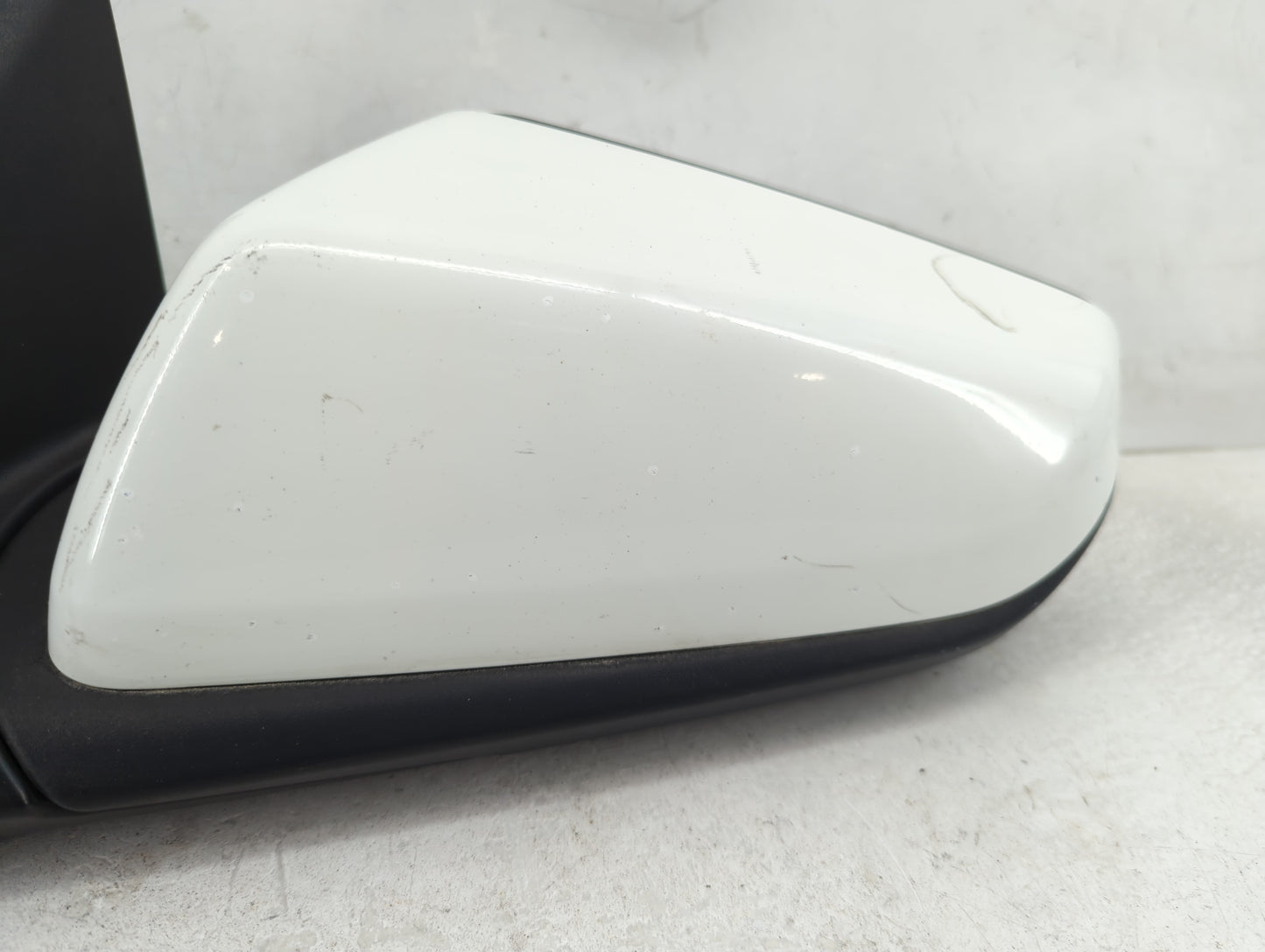 2018-2022 Chevrolet Equinox Driver Side View Mirror - Left Door Mirror OEM Used - Oemusedautoparts1.com