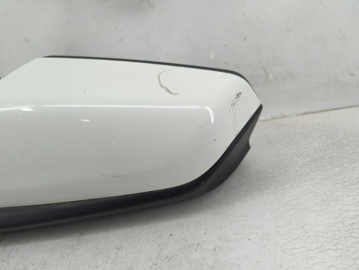 2018-2022 Chevrolet Equinox Driver Side View Mirror - Left Door Mirror OEM Used - Oemusedautoparts1.com