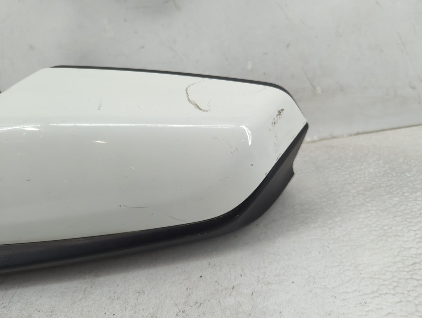 2018-2022 Chevrolet Equinox Driver Side View Mirror - Left Door Mirror OEM Used - Oemusedautoparts1.com