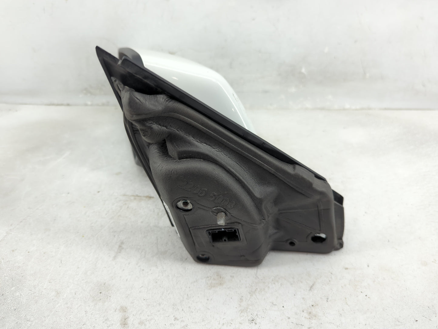 2018-2022 Chevrolet Equinox Driver Side View Mirror - Left Door Mirror OEM Used - Oemusedautoparts1.com