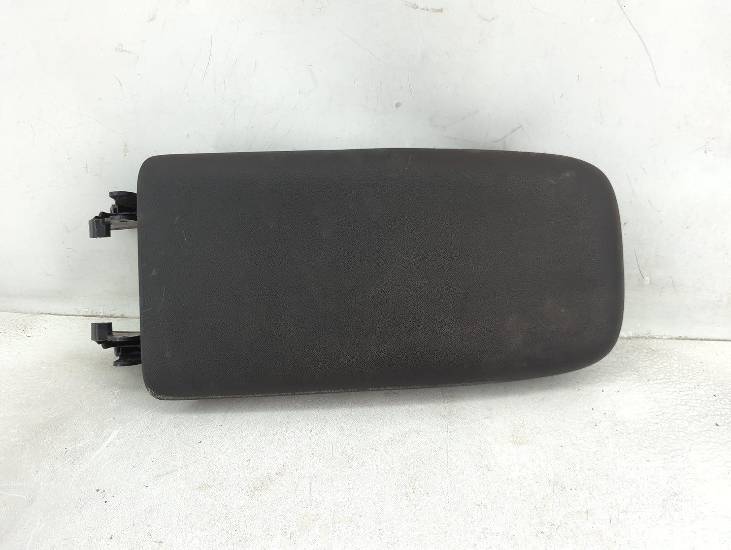 2018 Chevrolet Equinox Center Console Armrest Cover Lid Fits OEM Used Auto Parts - Oemusedautoparts1.com
