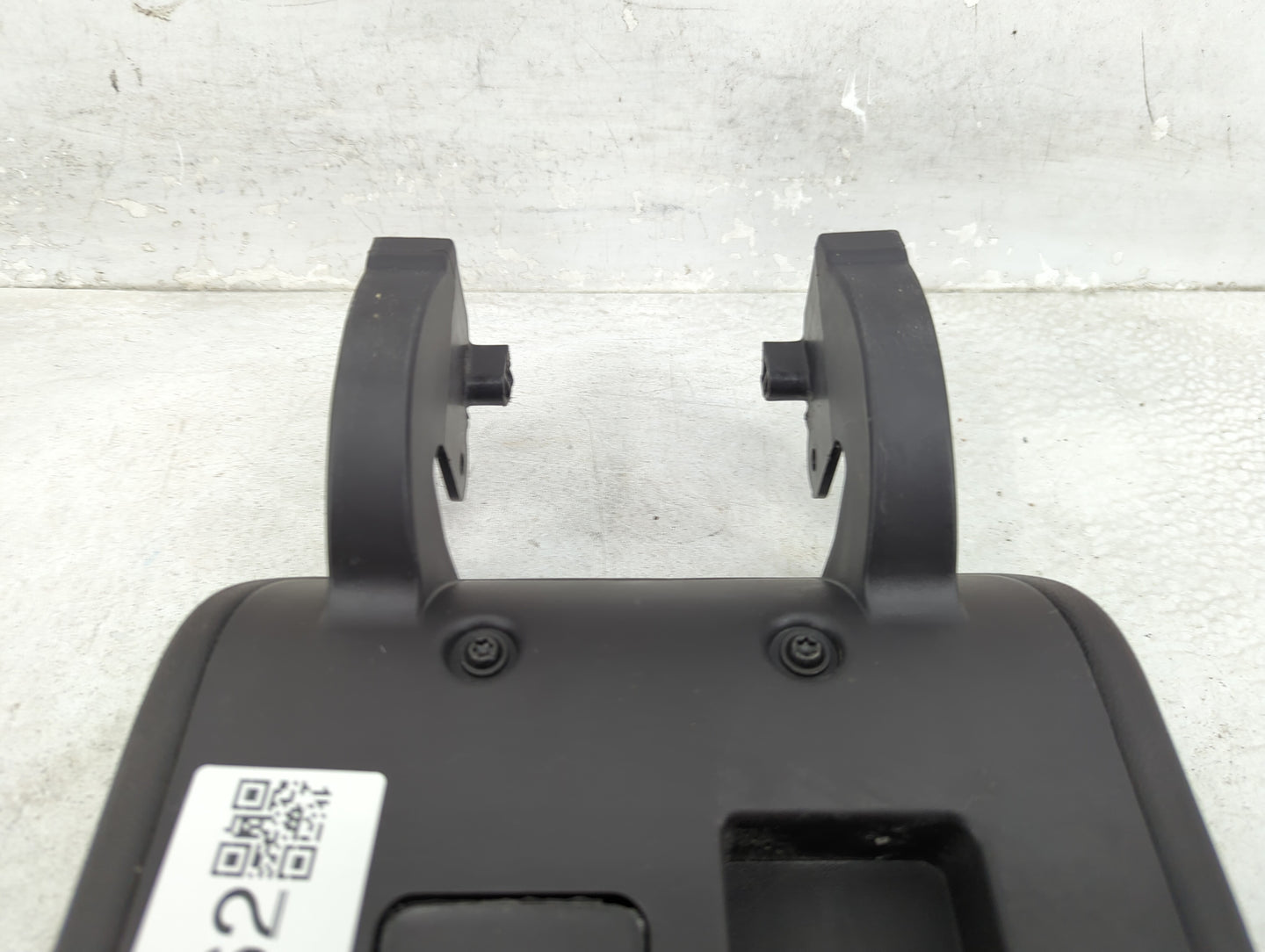 2018 Chevrolet Equinox Center Console Armrest Cover Lid Fits OEM Used Auto Parts - Oemusedautoparts1.com
