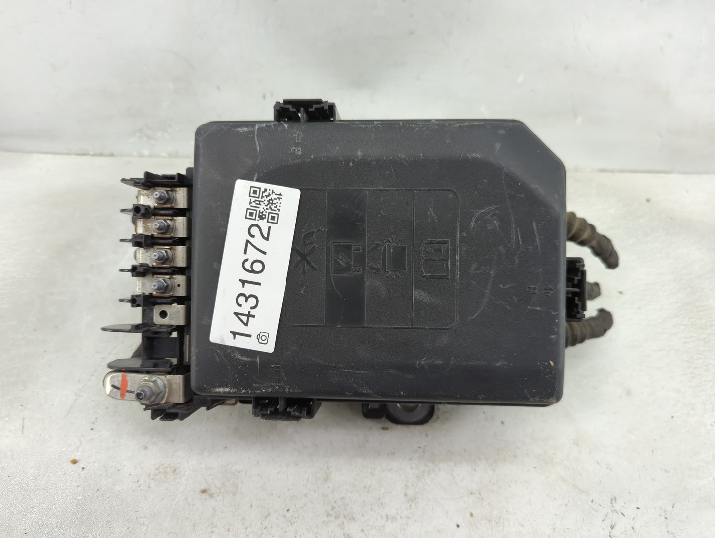 2018-2022 Chevrolet Equinox Fusebox Fuse Box Panel Relay Module Fits Fits 2018 2019 2020 2021 2022 OEM Used Auto Parts - Oem