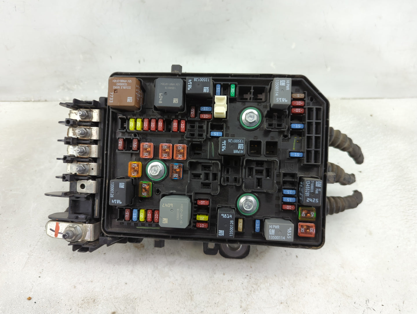 2018-2022 Chevrolet Equinox Fusebox Fuse Box Panel Relay Module Fits Fits 2018 2019 2020 2021 2022 OEM Used Auto Parts - Oem