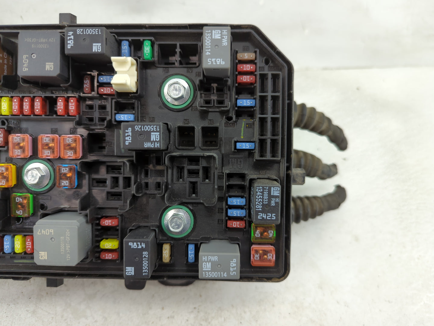 2018-2022 Chevrolet Equinox Fusebox Fuse Box Panel Relay Module Fits Fits 2018 2019 2020 2021 2022 OEM Used Auto Parts - Oem