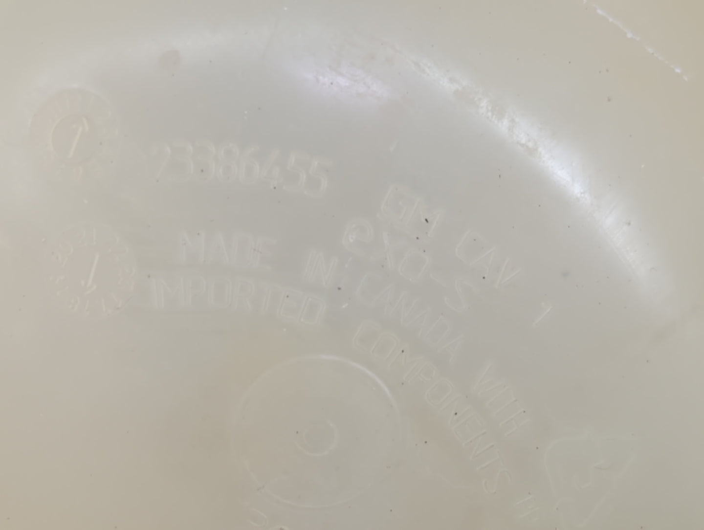 2018 Chevrolet Equinox Radiator Coolant Overflow Expansion Tank Bottle 1433348 - Oemusedautoparts1.com
