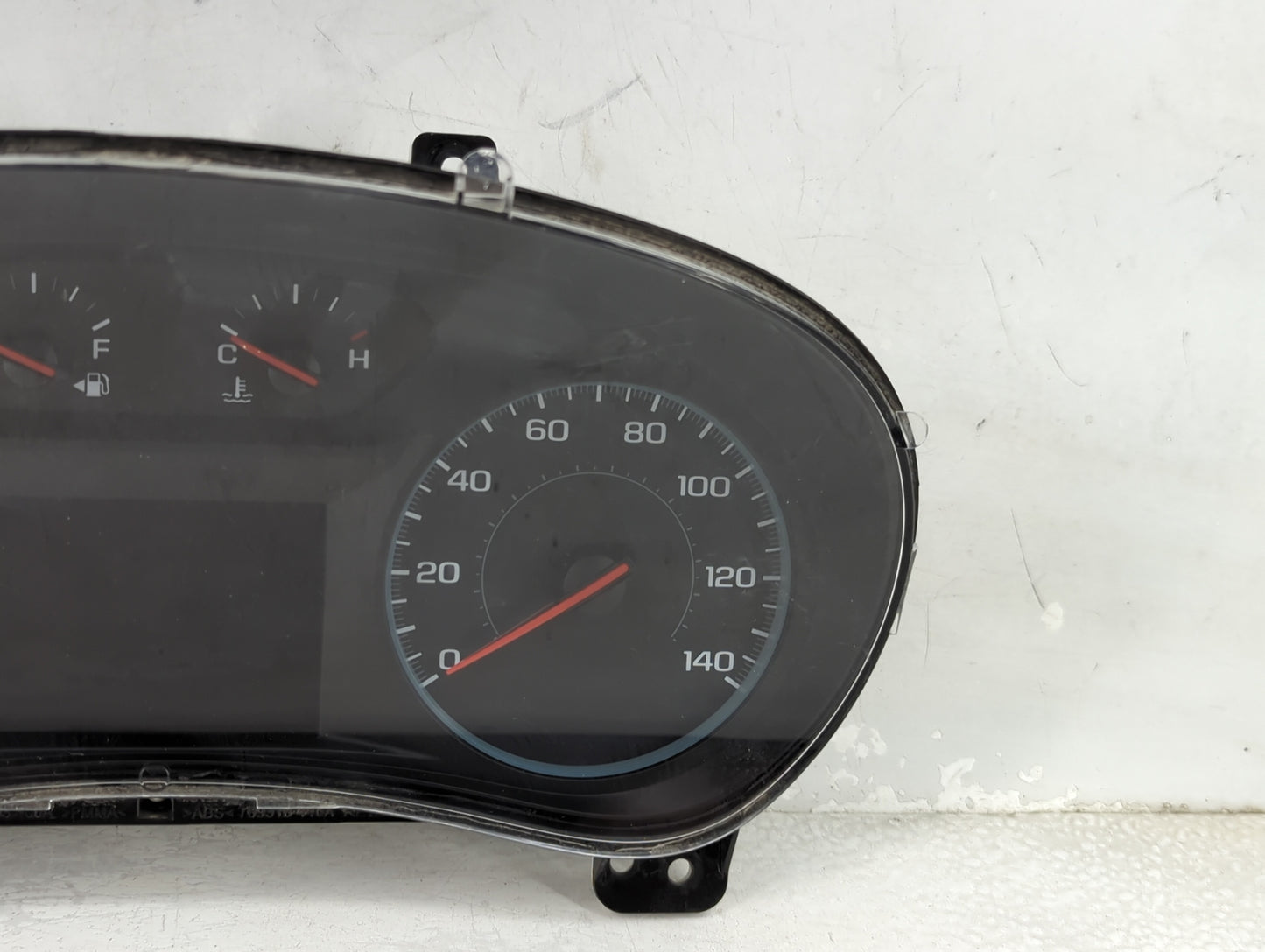 2018 Chevrolet Equinox Instrument Cluster Speedometer Gauges P/N:84424074 Fits OEM Used Auto Parts - Oemusedautoparts1.com
