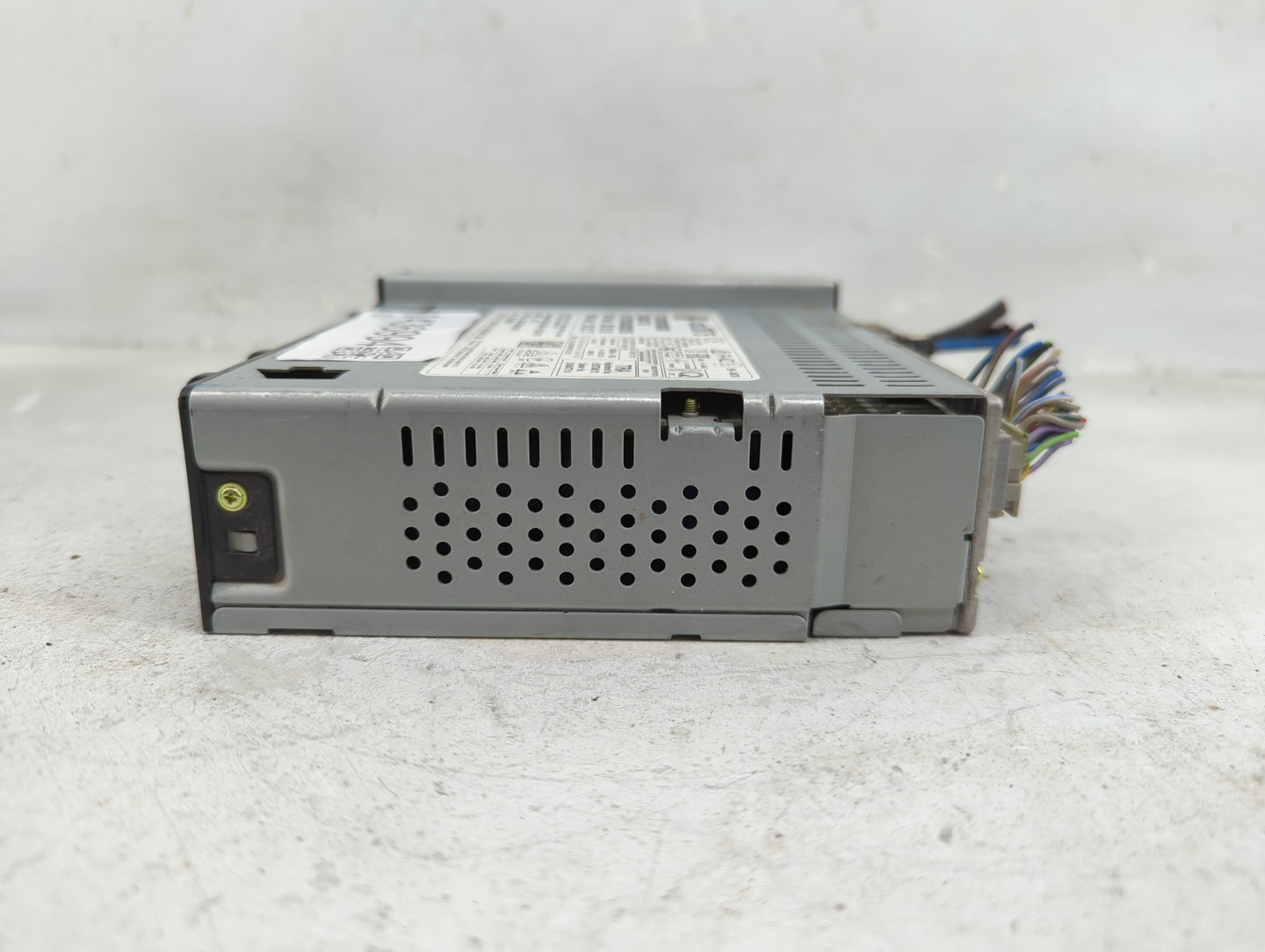 2018 Chevrolet Equinox Radio AM FM Cd Player Receiver Replacement P/N:42532875 7310500000000X, 555343750 Fits Fits 2017 OEM 