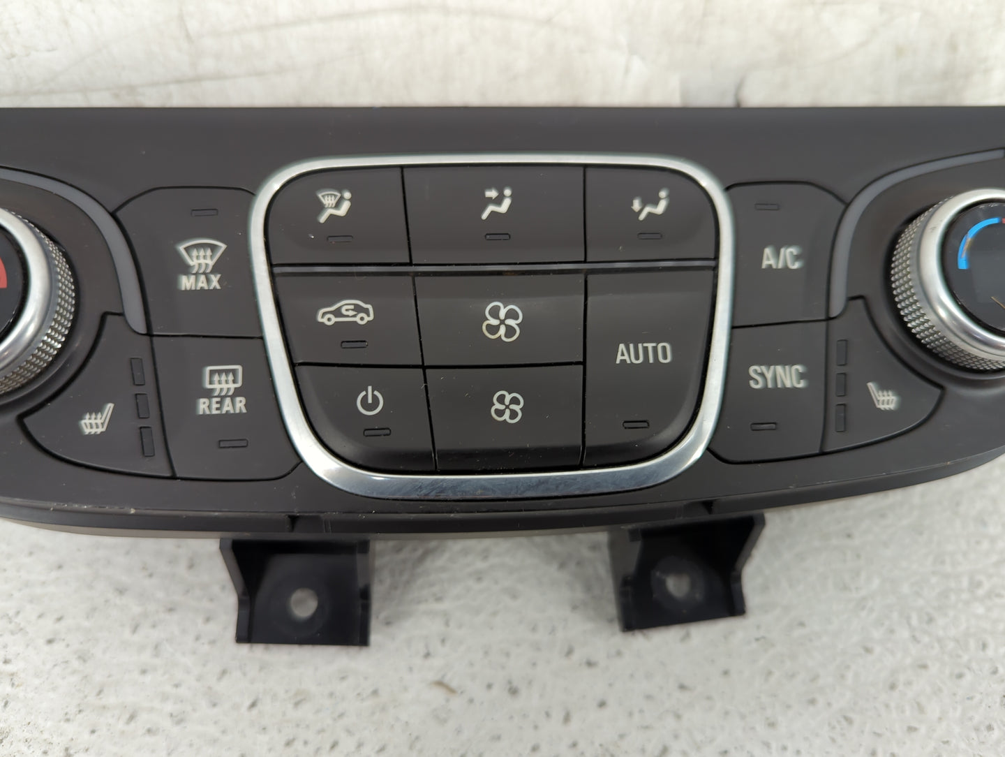 2018-2019 Chevrolet Equinox Climate Control Module Temperature AC/Heater Replacement P/N:84422506 Fits Fits 2018 2019 OEM Us