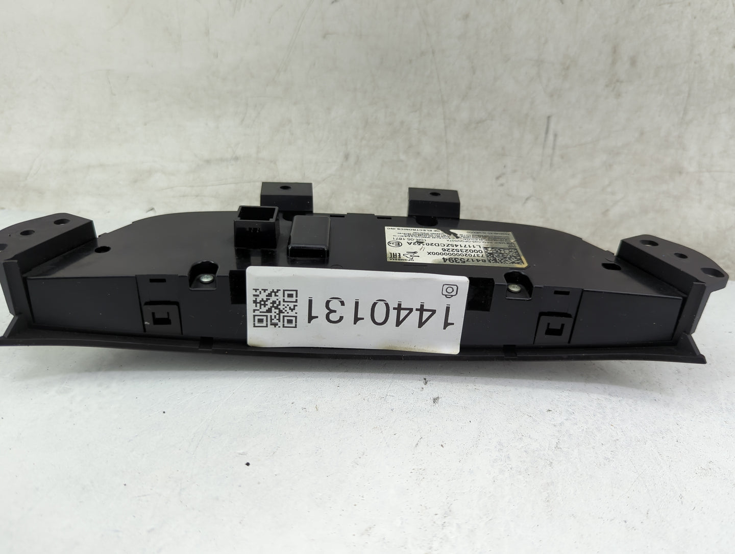 2018 Chevrolet Equinox Climate Control Module Temperature AC/Heater Replacement P/N:84175394 7370200000000X, 000235226 Fits 