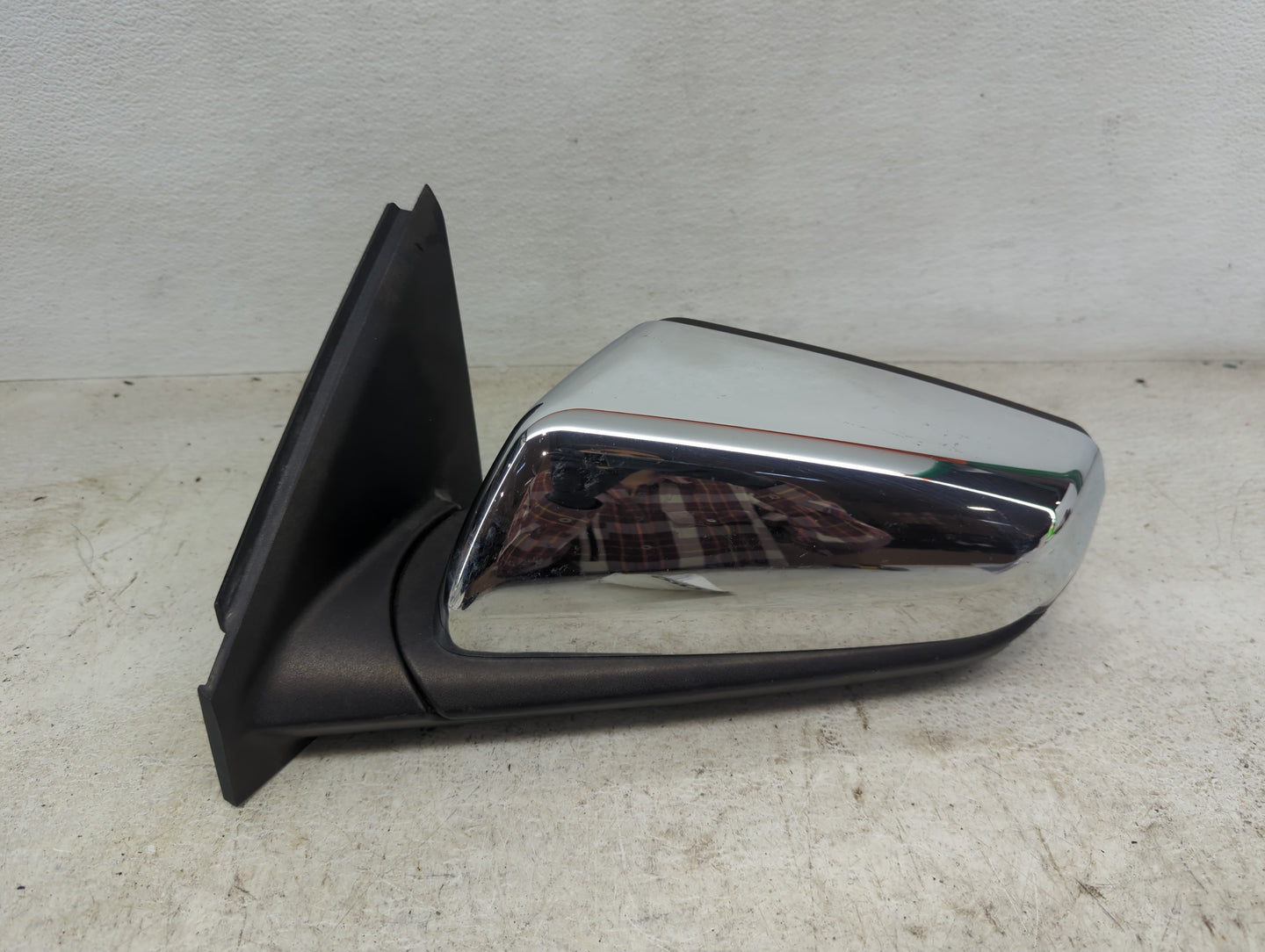 2018 Chevrolet Equinox Driver Side View Mirror - Left Door Mirror OEM Used - Oemusedautoparts1.com