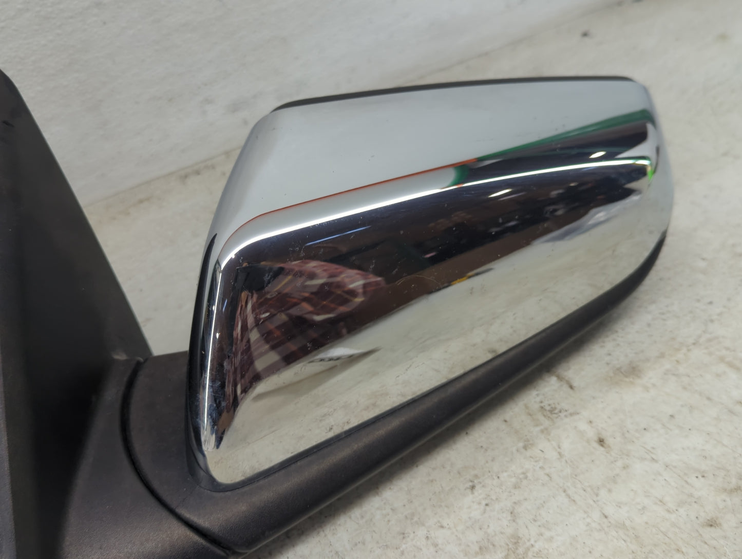 2018 Chevrolet Equinox Driver Side View Mirror - Left Door Mirror OEM Used - Oemusedautoparts1.com