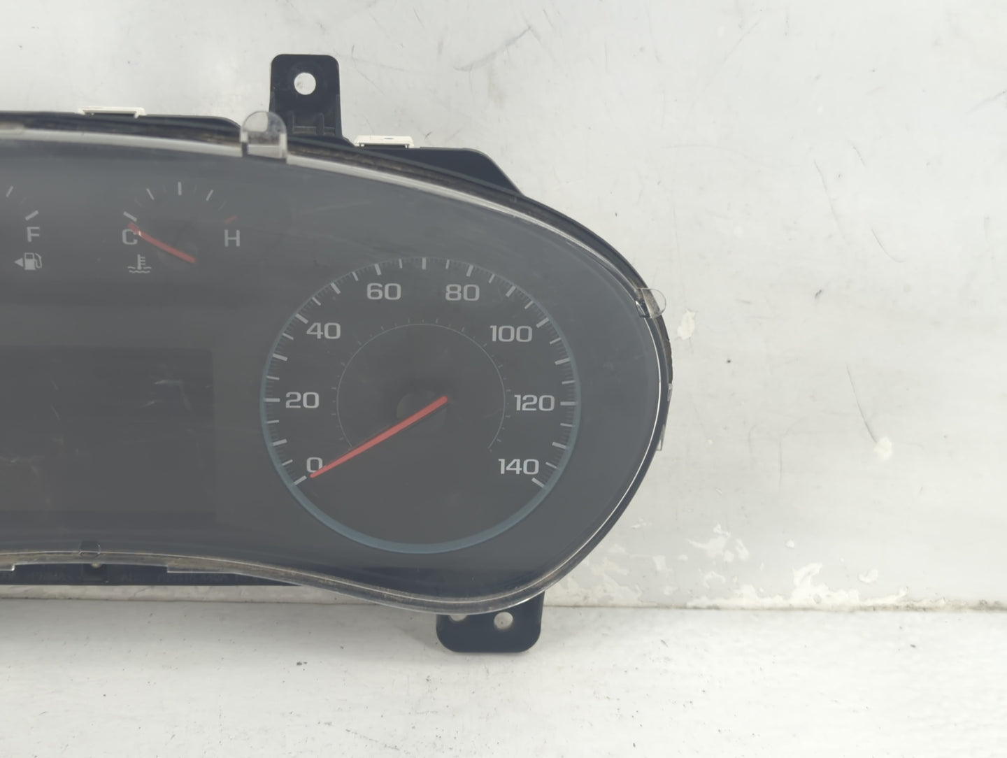 2018 Chevrolet Equinox Instrument Cluster Speedometer Gauges P/N:84424074 Fits OEM Used Auto Parts - Oemusedautoparts1.com